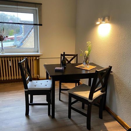 Feddersen Living Grosse Ferienwohnung - Garten - Terrasse - Smart Tv - Netflix Brunsbuttel Exterior foto